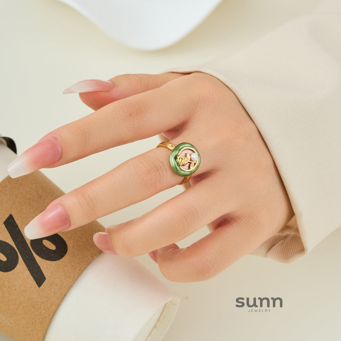 Maelani Floral Pearl Ring [6CP95GQJ]