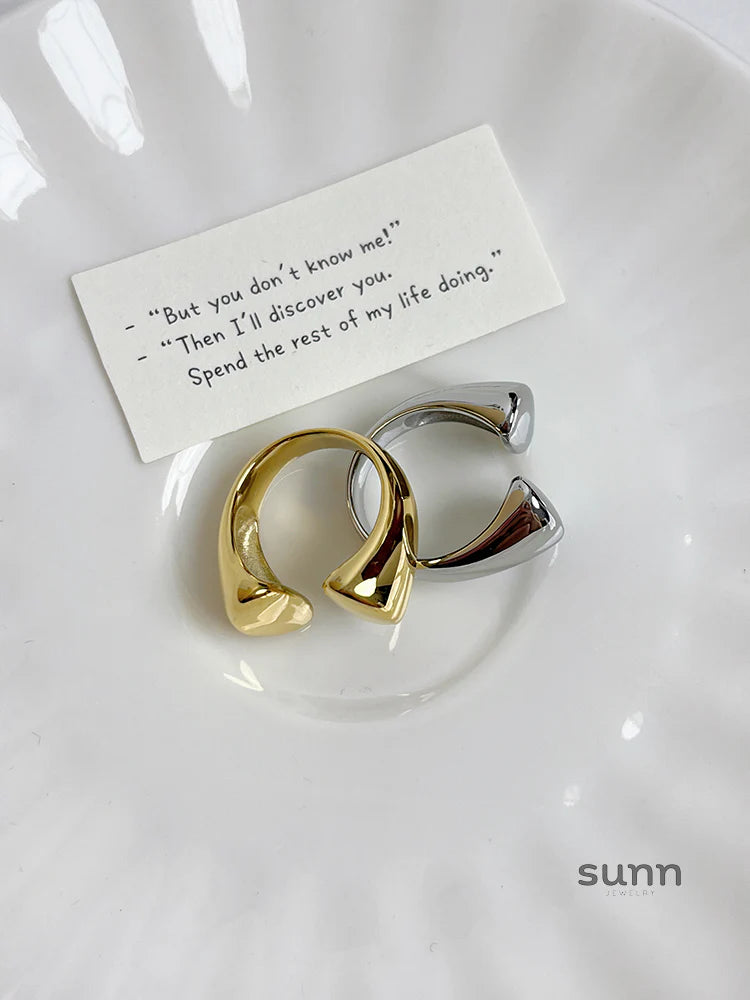 Maeleigh Sculptural Open Ring