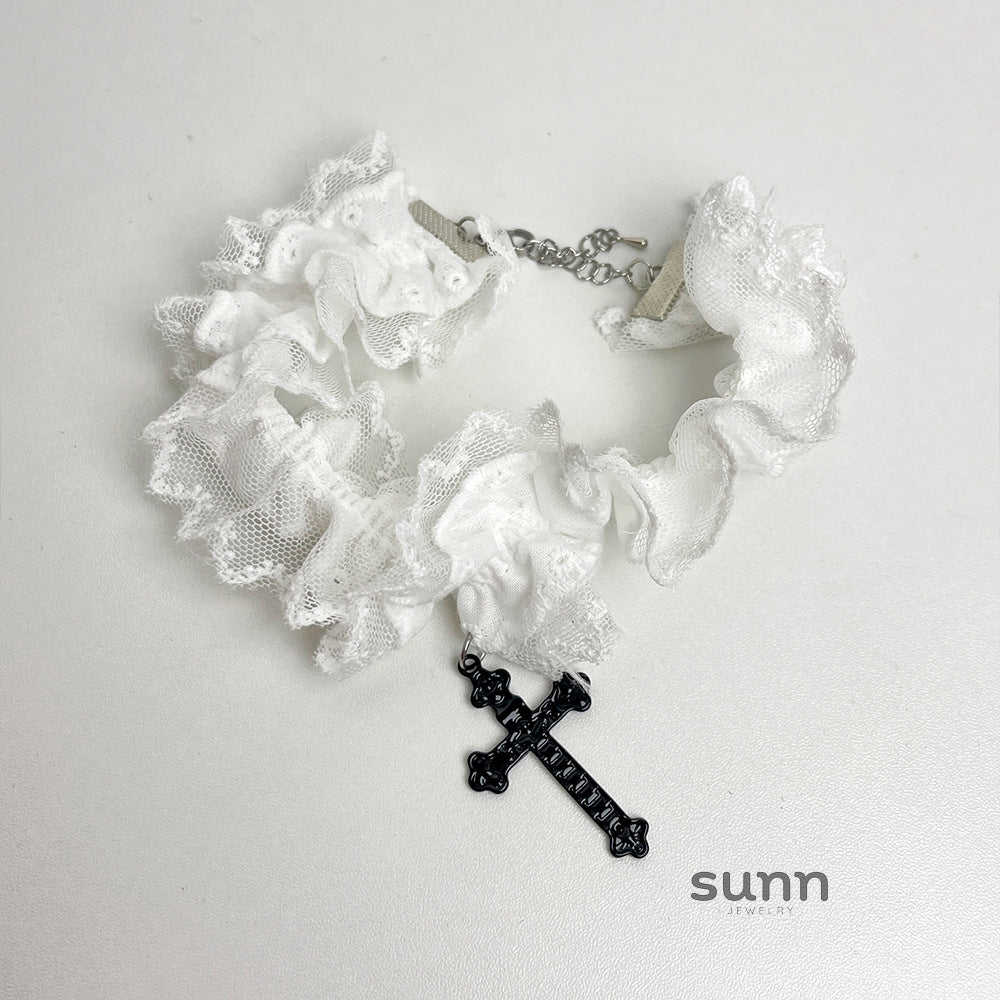 Maesyn Lace Cross Choker [AD24JCDH]