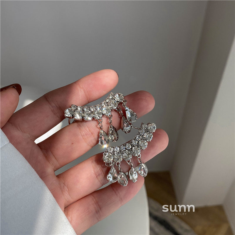 Magaly Crystal Tassel Drop Earrings [4AQSHQQR]