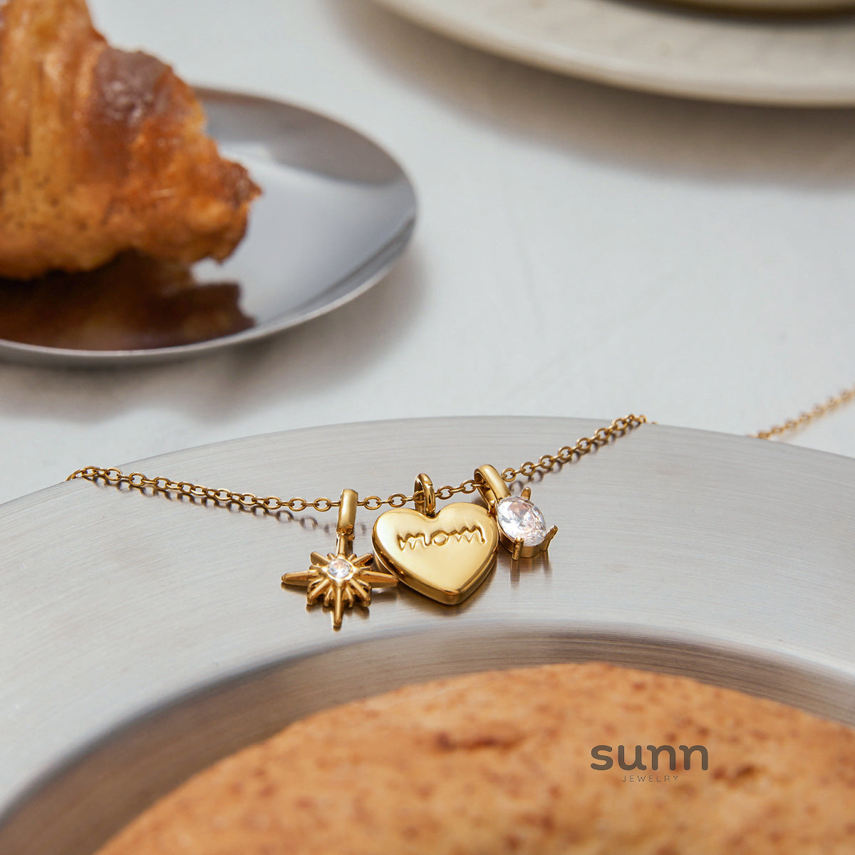 Magdalena Delicate Heart Necklace [3O9714X5]