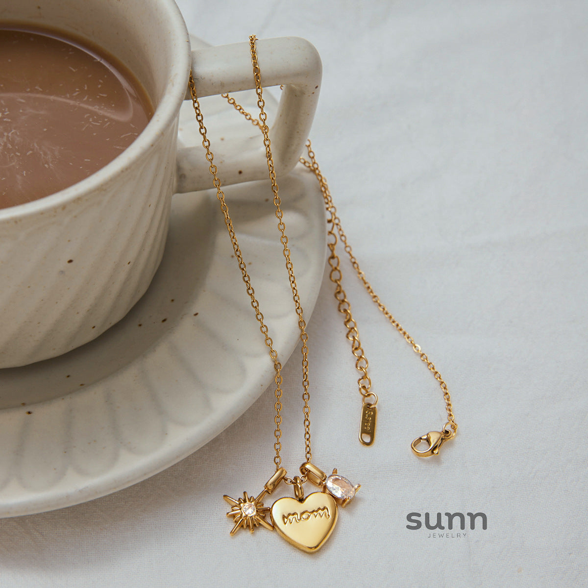 Magdalena Delicate Heart Necklace [MISDQO0P]