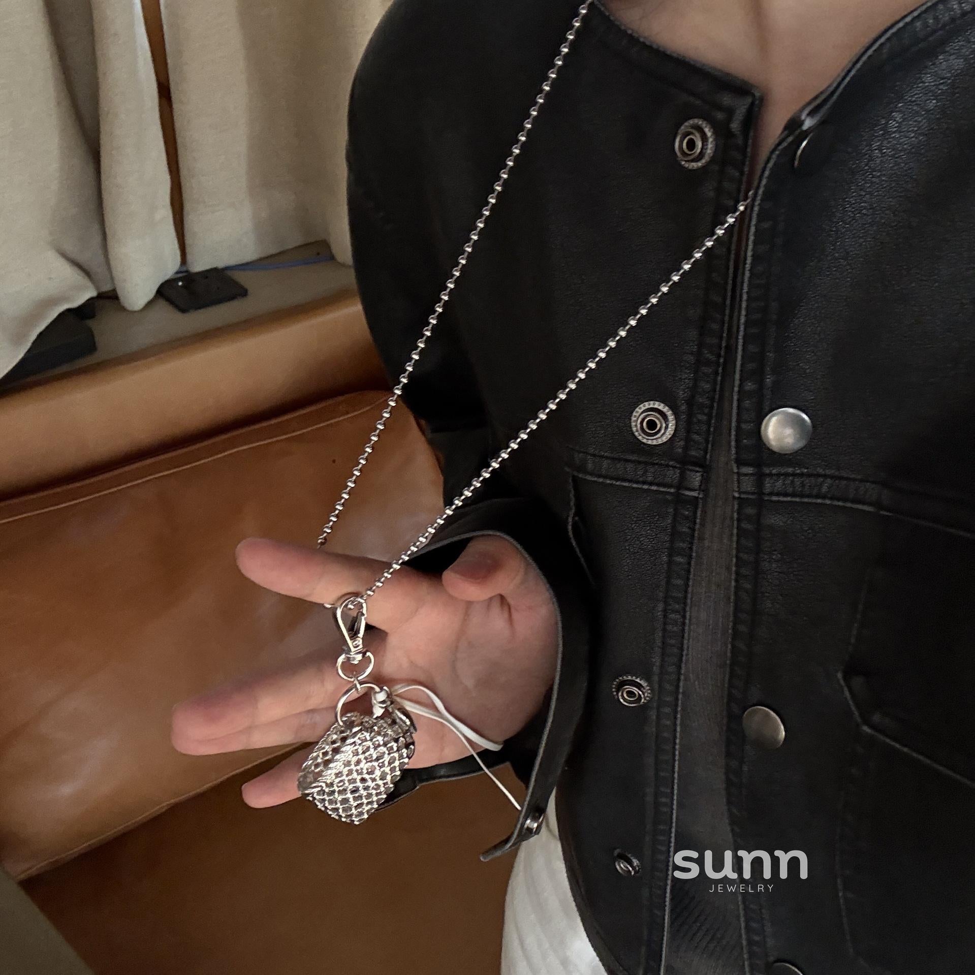 Magdalene Braided Heart Necklace [X84R07OA]