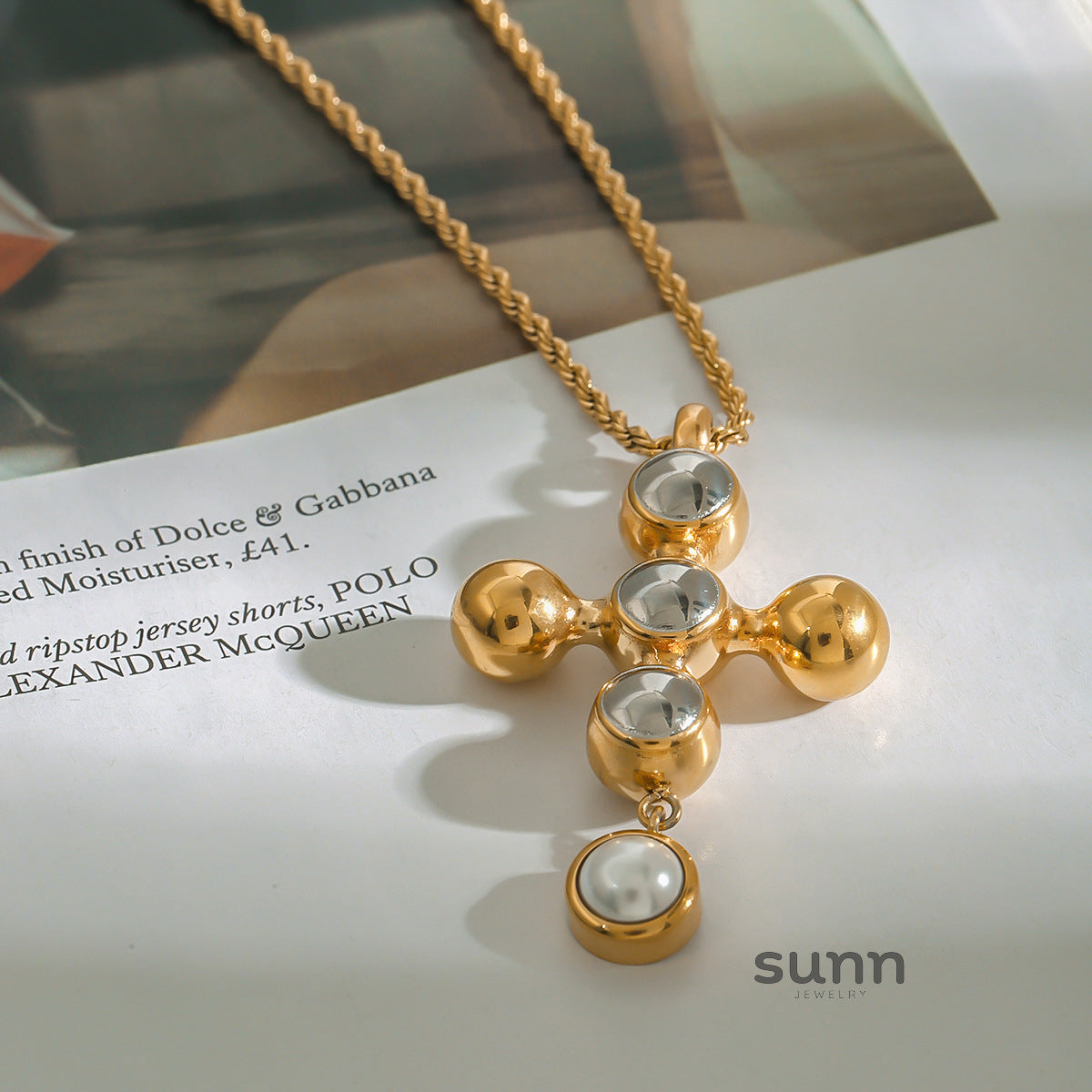 Magdalyn Delicate Cross Necklace [9Z1WMKUJ]