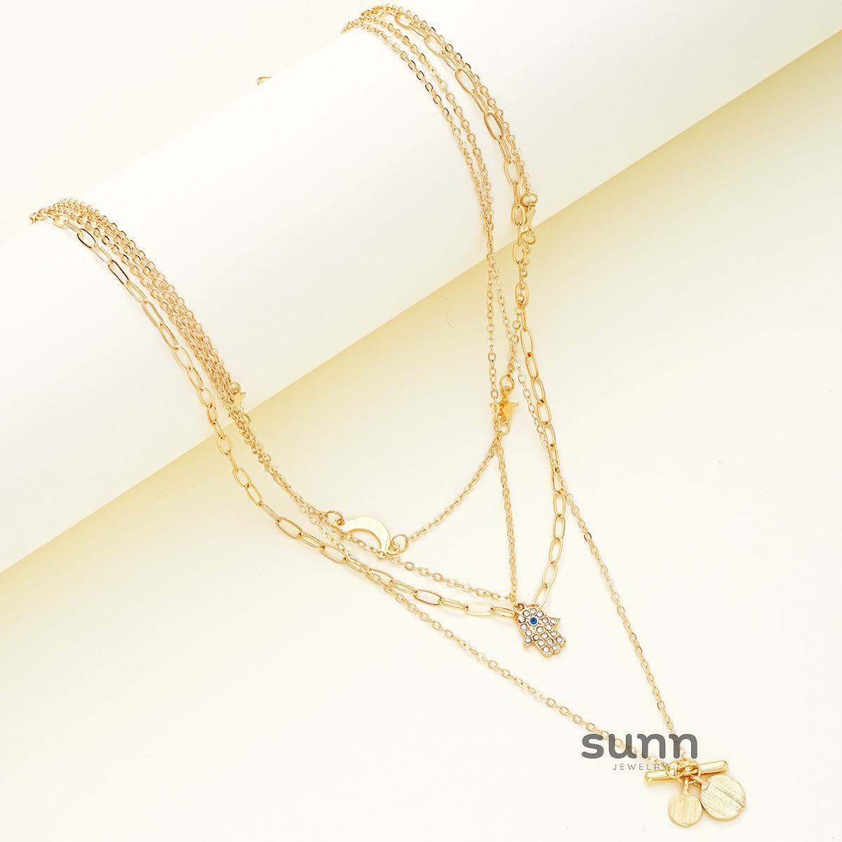 Maggie Layered Charm Necklace Set [IYELTH8Z]