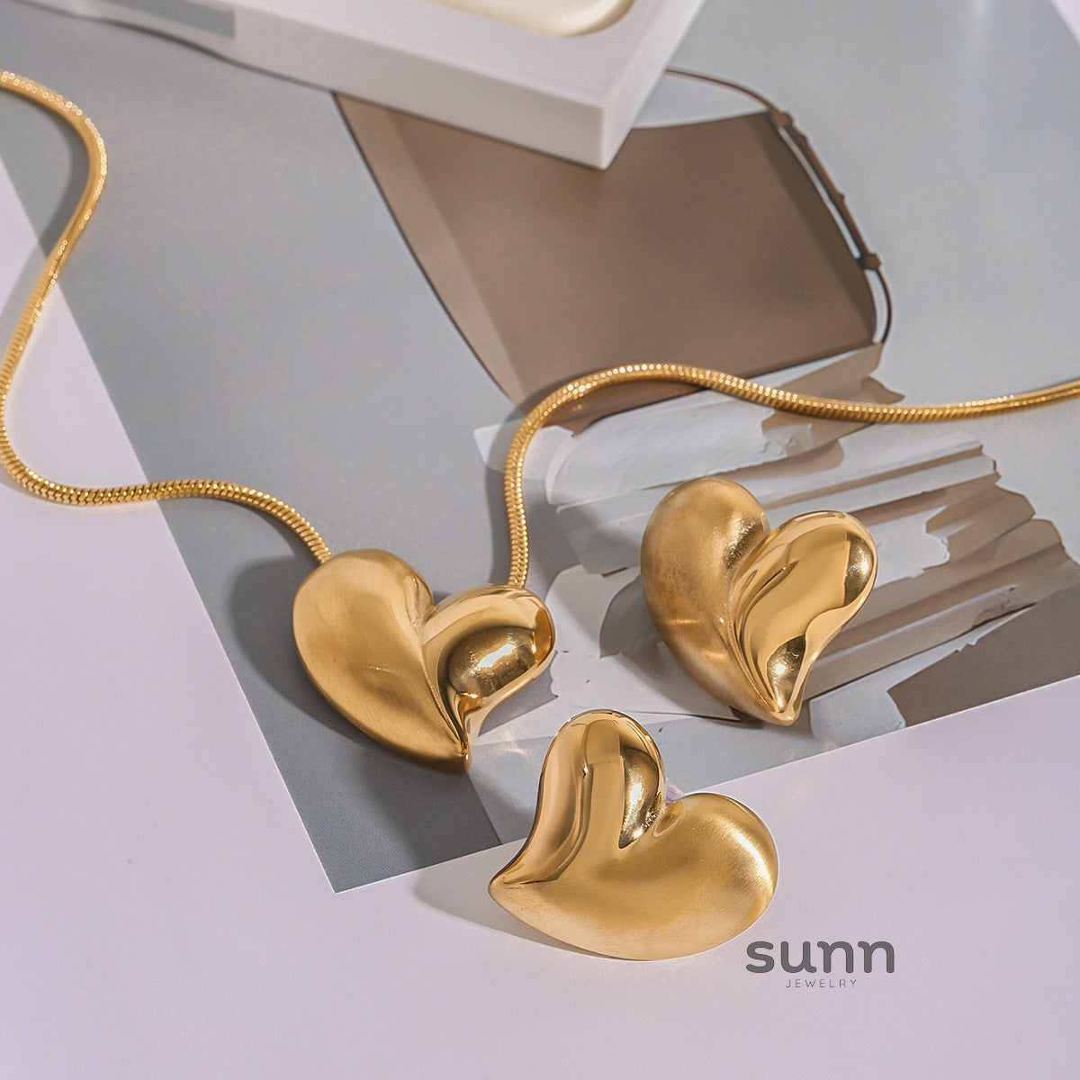 Mahi Heart Pendant Set [C8QVS6PY]