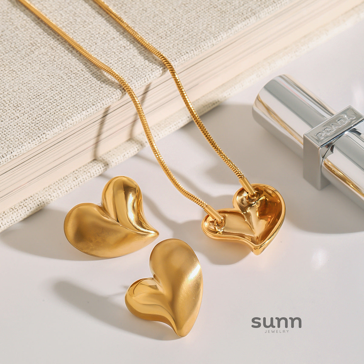 Mahi Heart Pendant Set [PKQ9E89H]