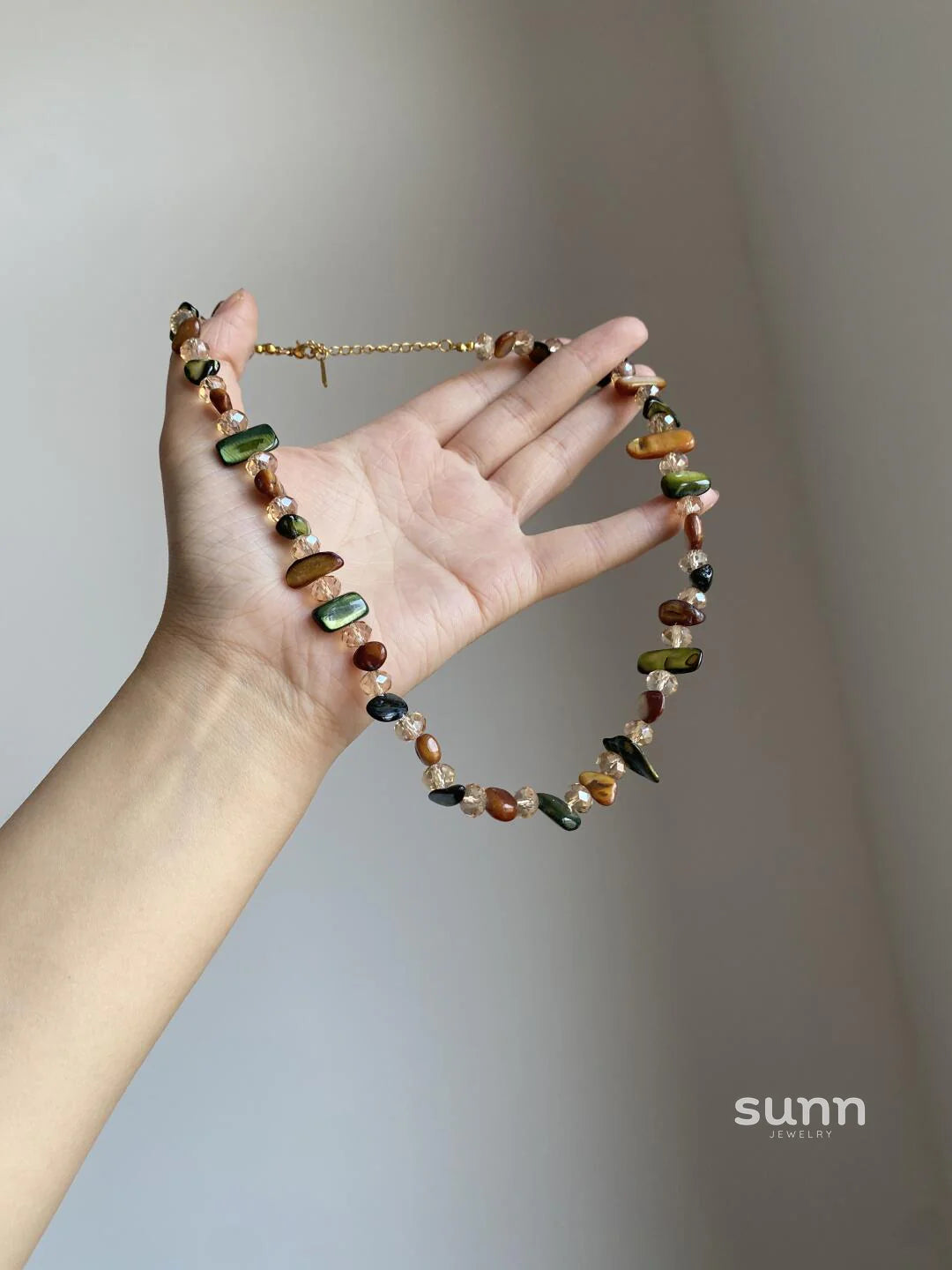 Mahlani Star Shell Choker