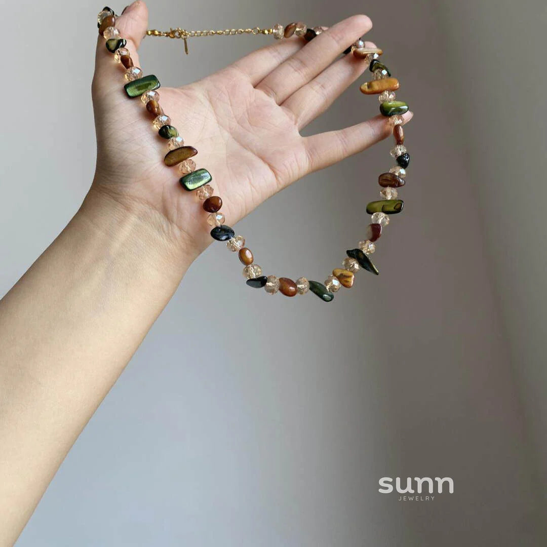 Mahlani Star Shell Choker