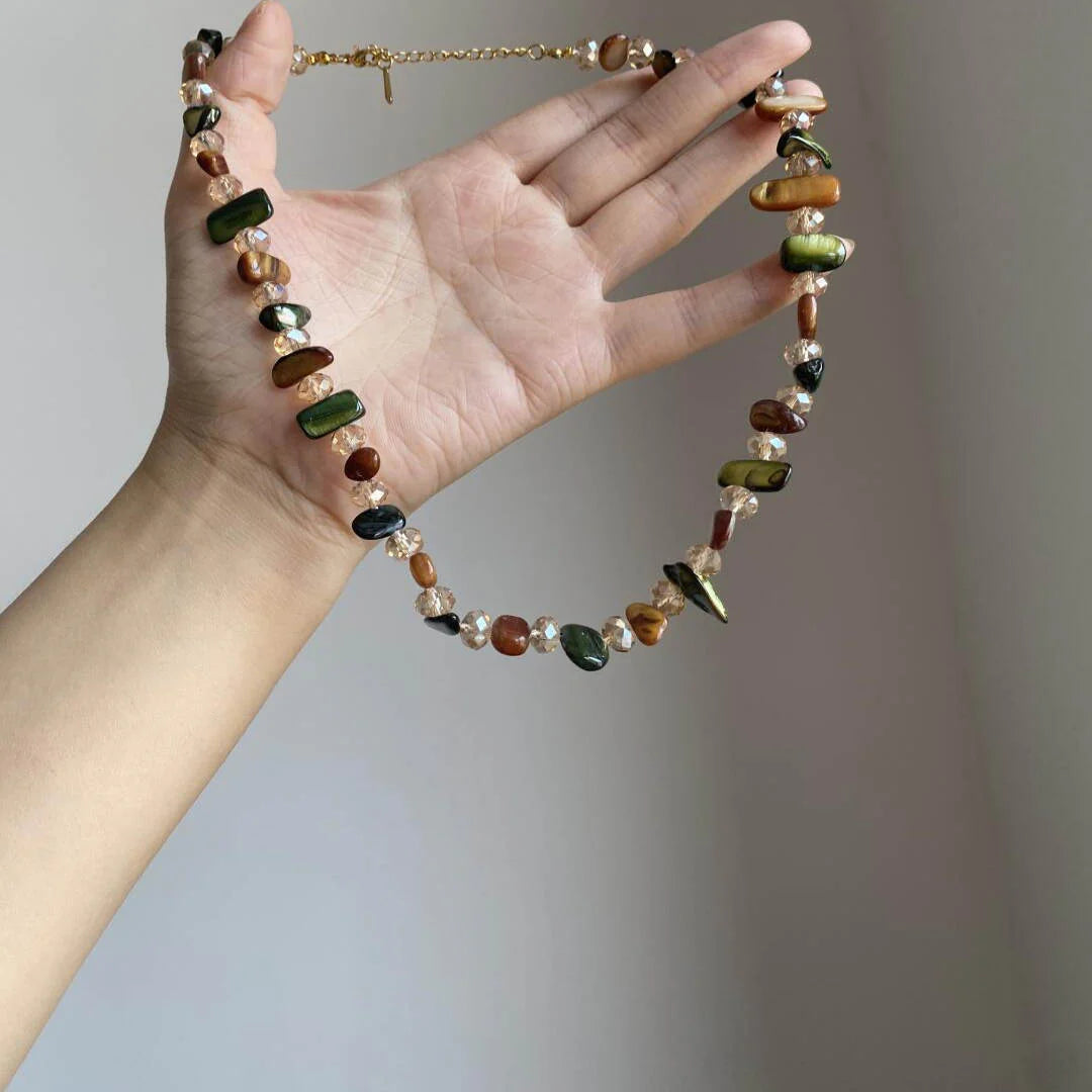 Mahlani Star Shell Choker