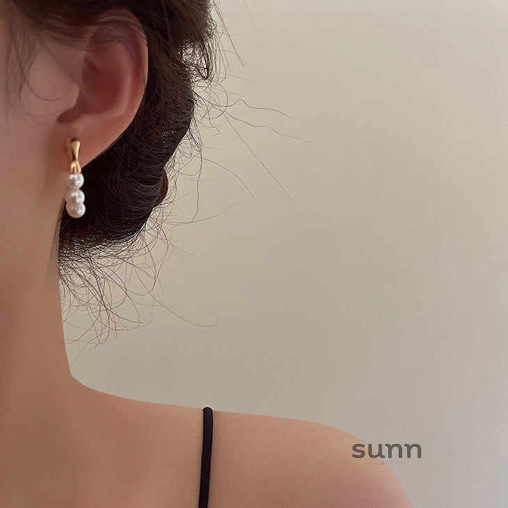 Mahnoor Pearl Front Back Earrings [C3CY152P]