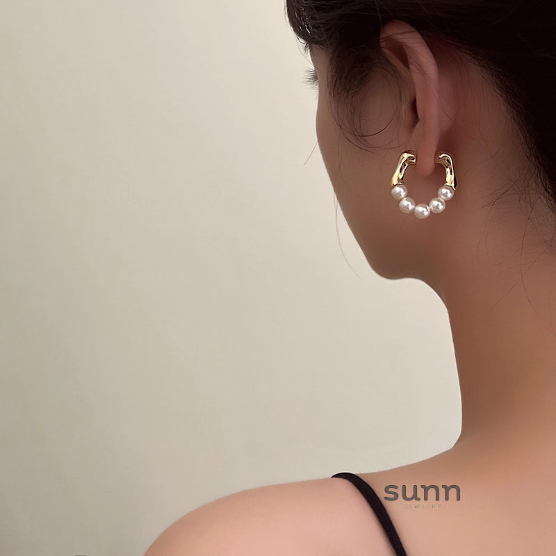 Mahnoor Pearl Front Back Earrings [A6T926U7]