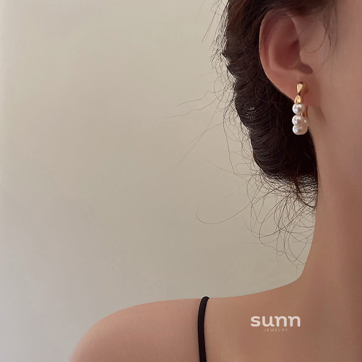 Mahnoor Pearl Front Back Earrings [W6RMJJZO]