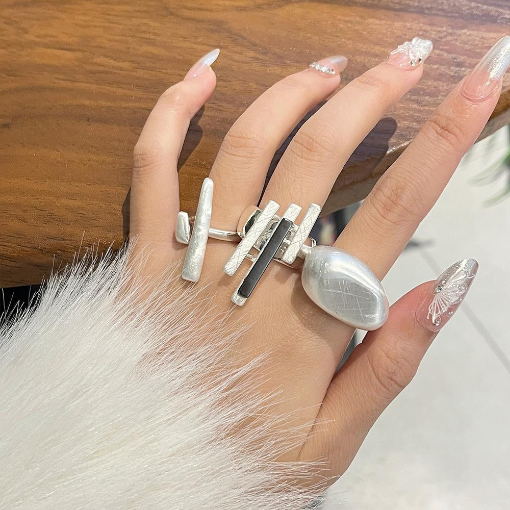 Mahogany Asymmetric Open Ring [NUYRY4XR]