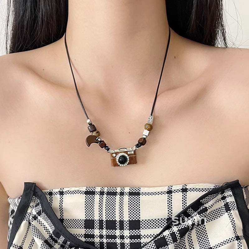 Maida Vintage Camera Necklace [9BQHXE9R]