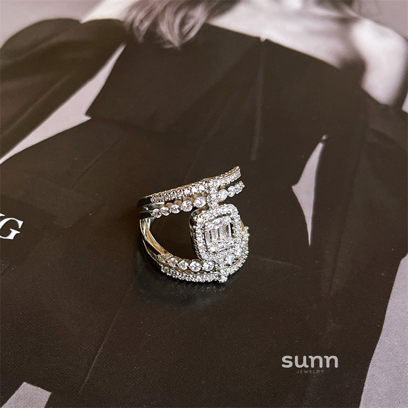 Mairead Ornate Zircon Baroque Ring