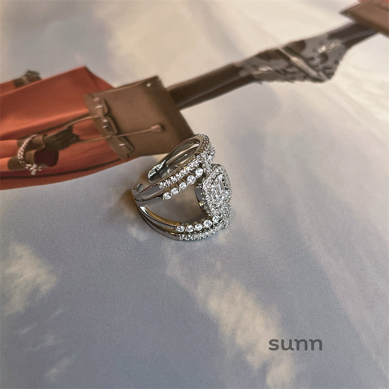 Mairead Ornate Zircon Baroque Ring