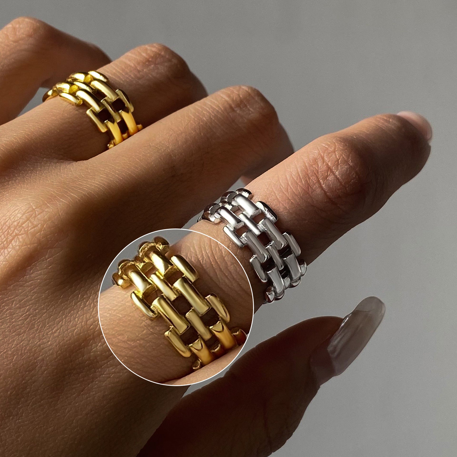 Maizy Sleek Stainless Band Ring [NMRY7FDN]
