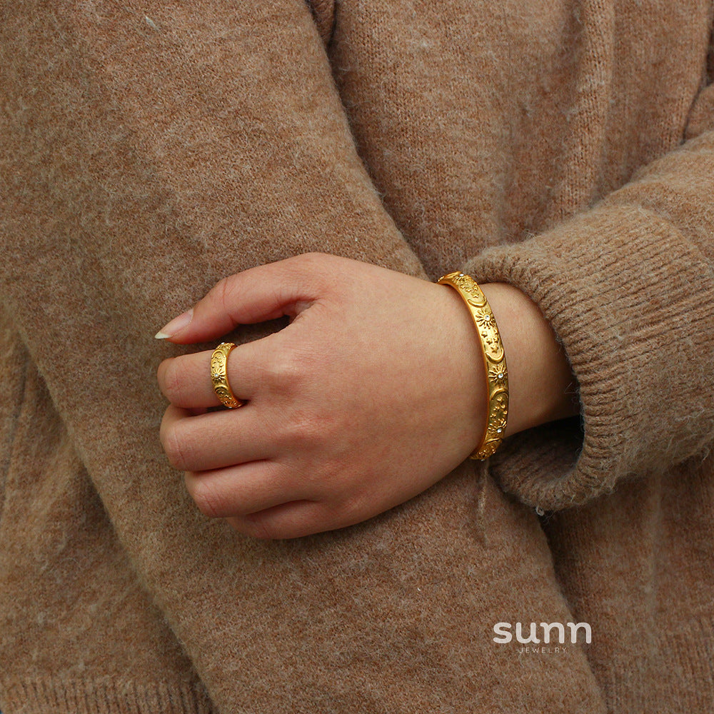 Makaylah Cosmic Gold Plated Jewelry [OALECNK9]