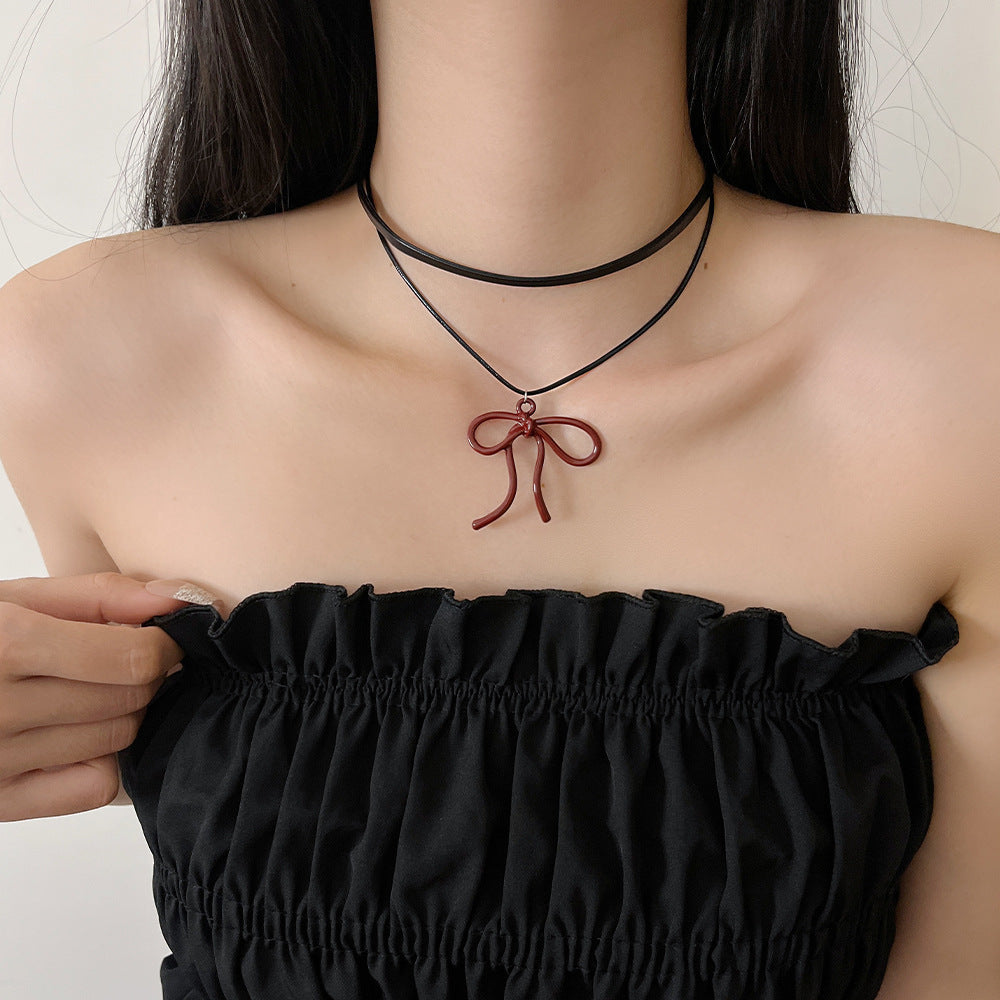 Makenna Bow Pendant Necklace [I3Y22OVD]