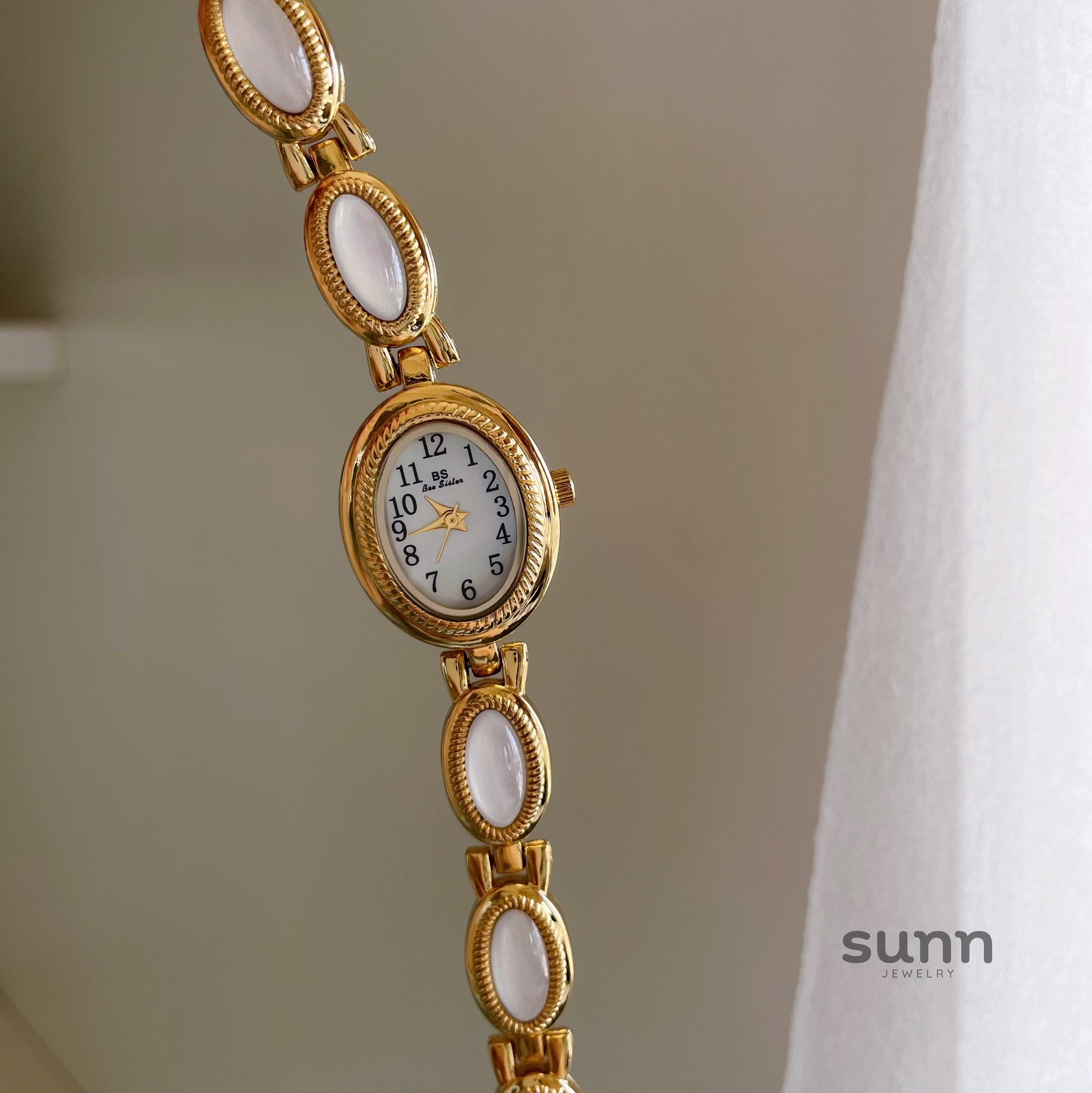 Makenzee Mother-of-Pearl Oval Wristwatch [L04UR0FE]
