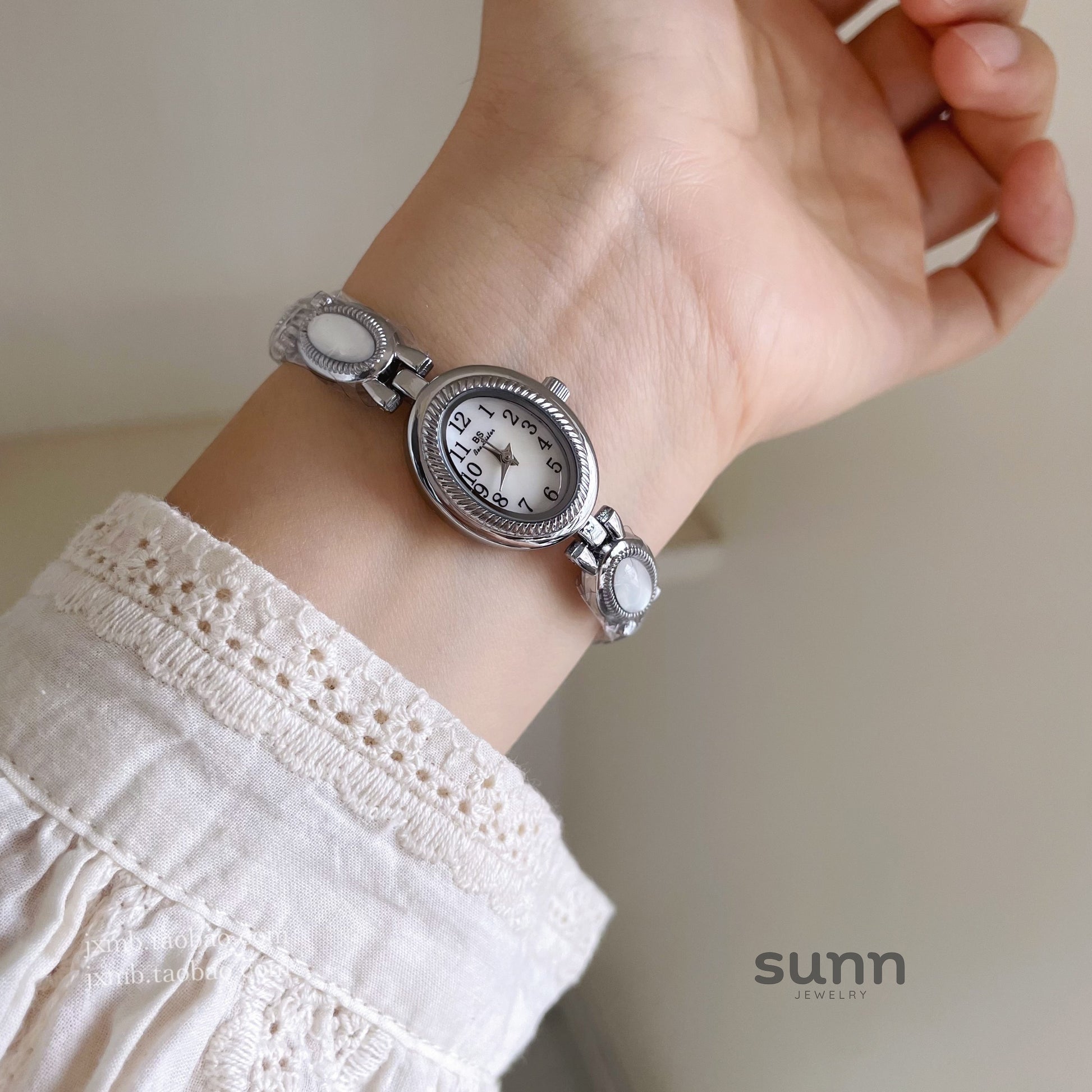 Makenzee Mother-of-Pearl Oval Wristwatch [882LPJJZ]