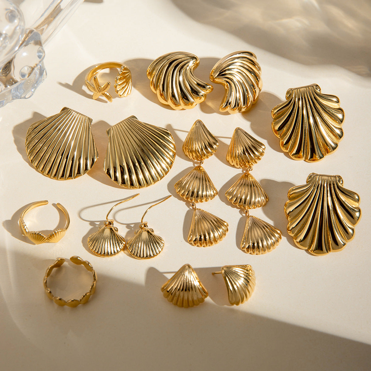 Makenzi Marine Shell Earrings [R60H2V6I]