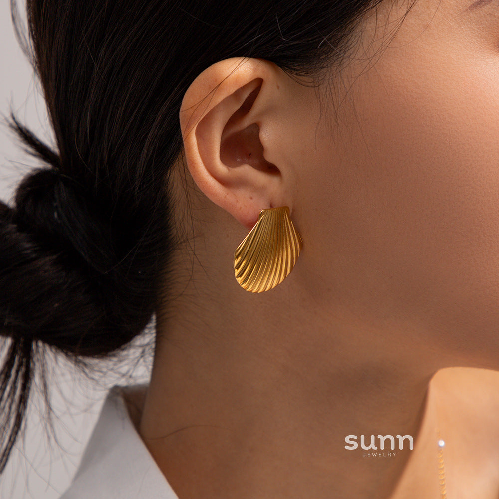 Makenzi Marine Shell Earrings [5DXTMG7Y]