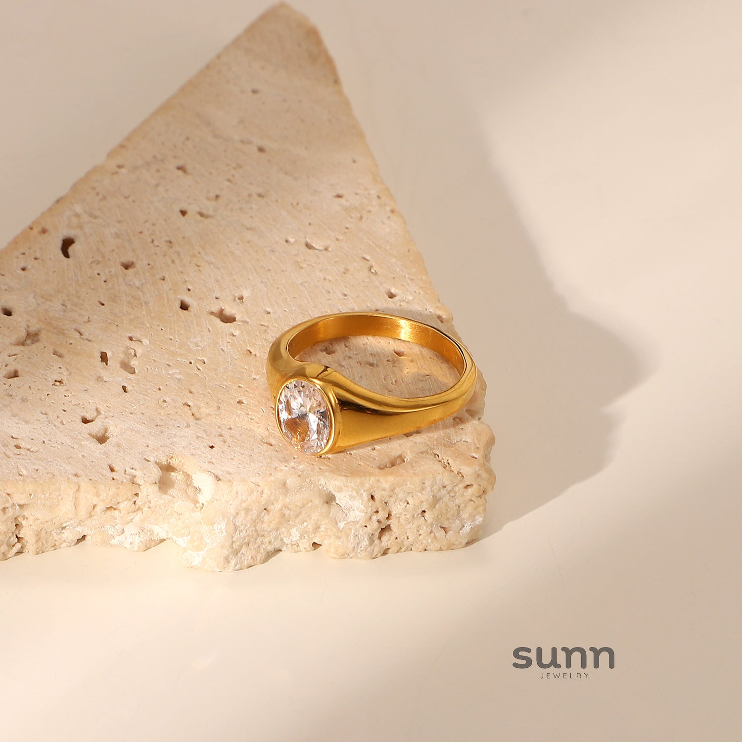 Makiyah Green Zircon Ring [C73ZT9XV]