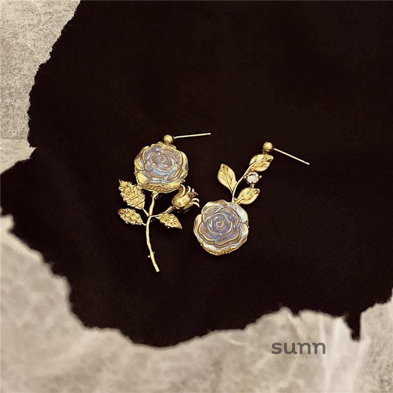Makyla Golden Rose Earrings [VF03MGEX]