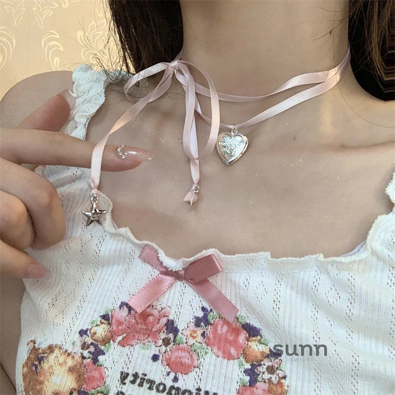 Malaiyah Dainty Heart Choker