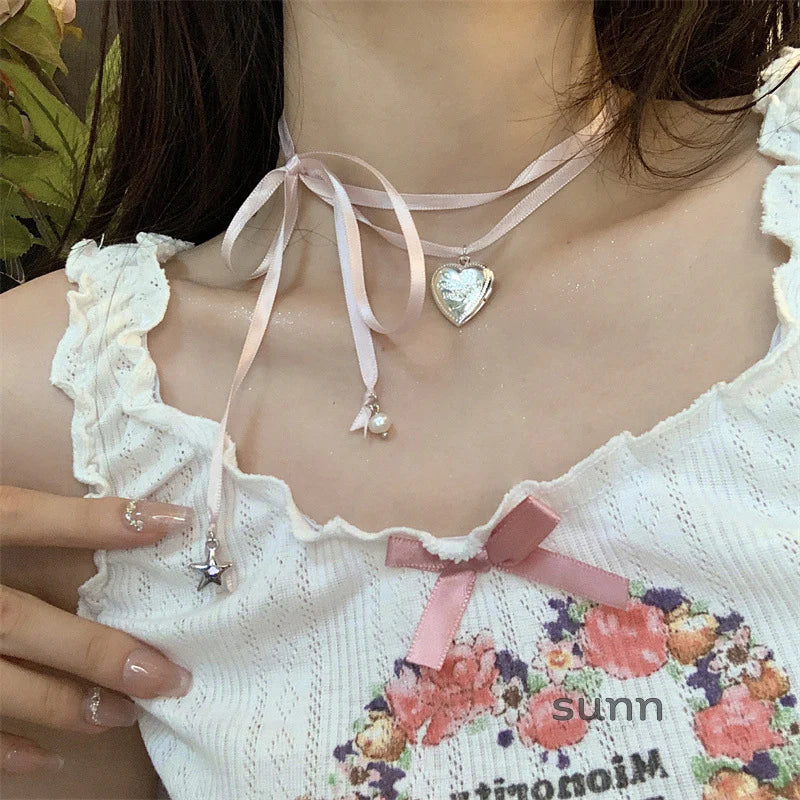 Malaiyah Dainty Heart Choker