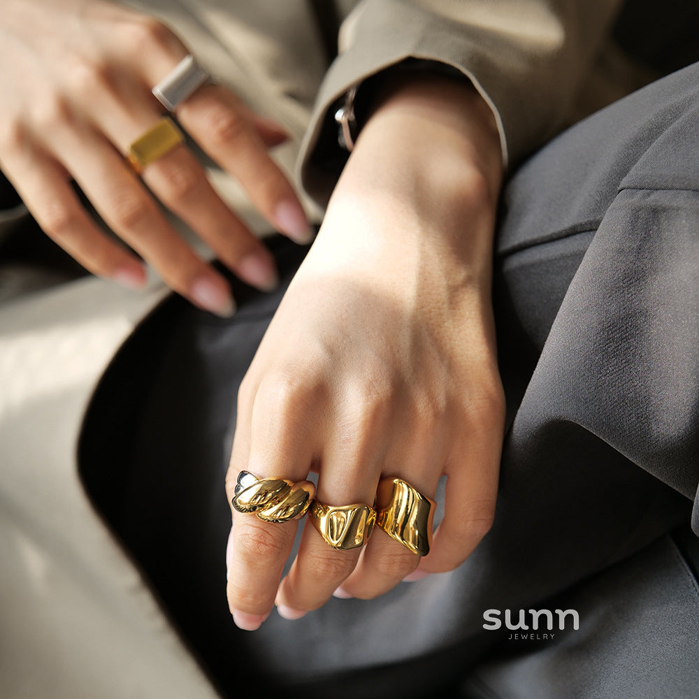 Malayah Chunky Geometric Ring [Y7NHGUM8]