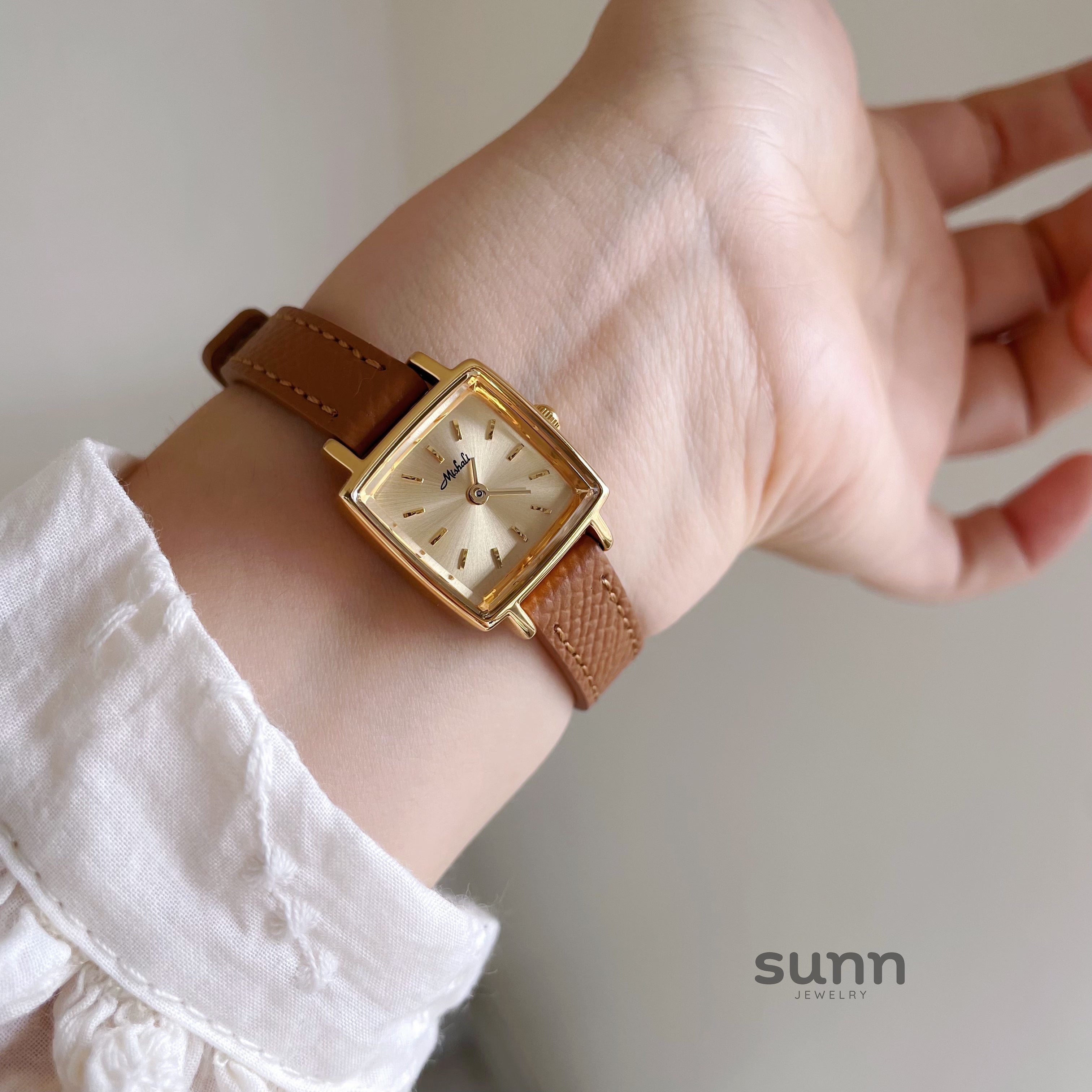 Malaysia Petite Square Watch [NSLFZ75D]