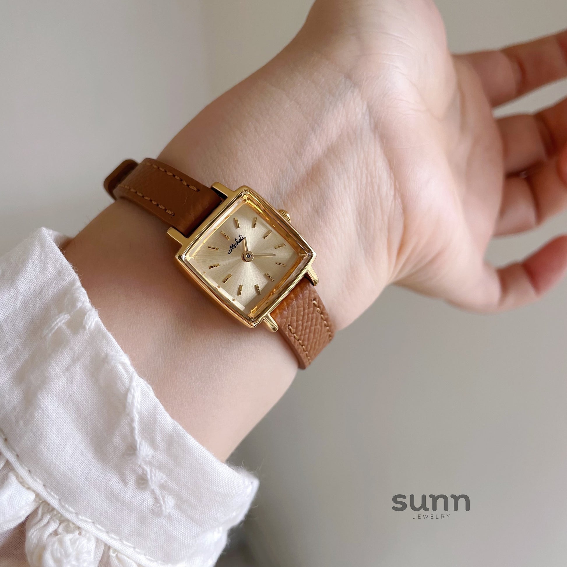 Malaysia Petite Square Watch [C9H41JVC]
