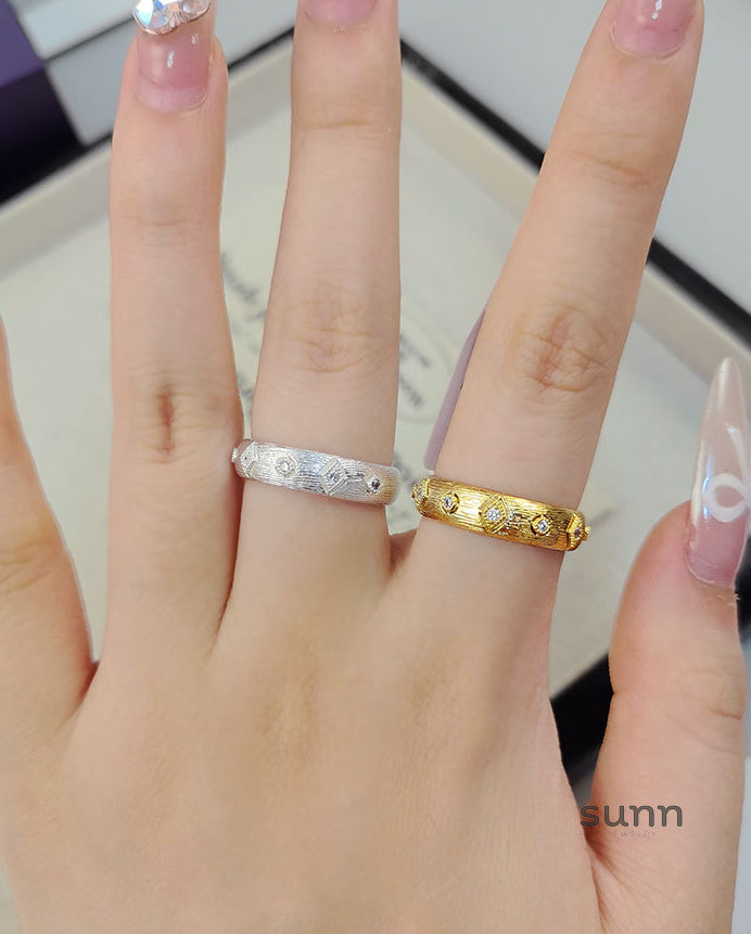 Malea Brushed Zircon Open Ring [V04CAAG2]