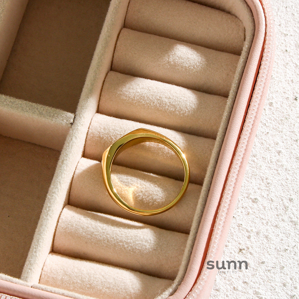Malea Gold Number Ring [BM9S4MN5]