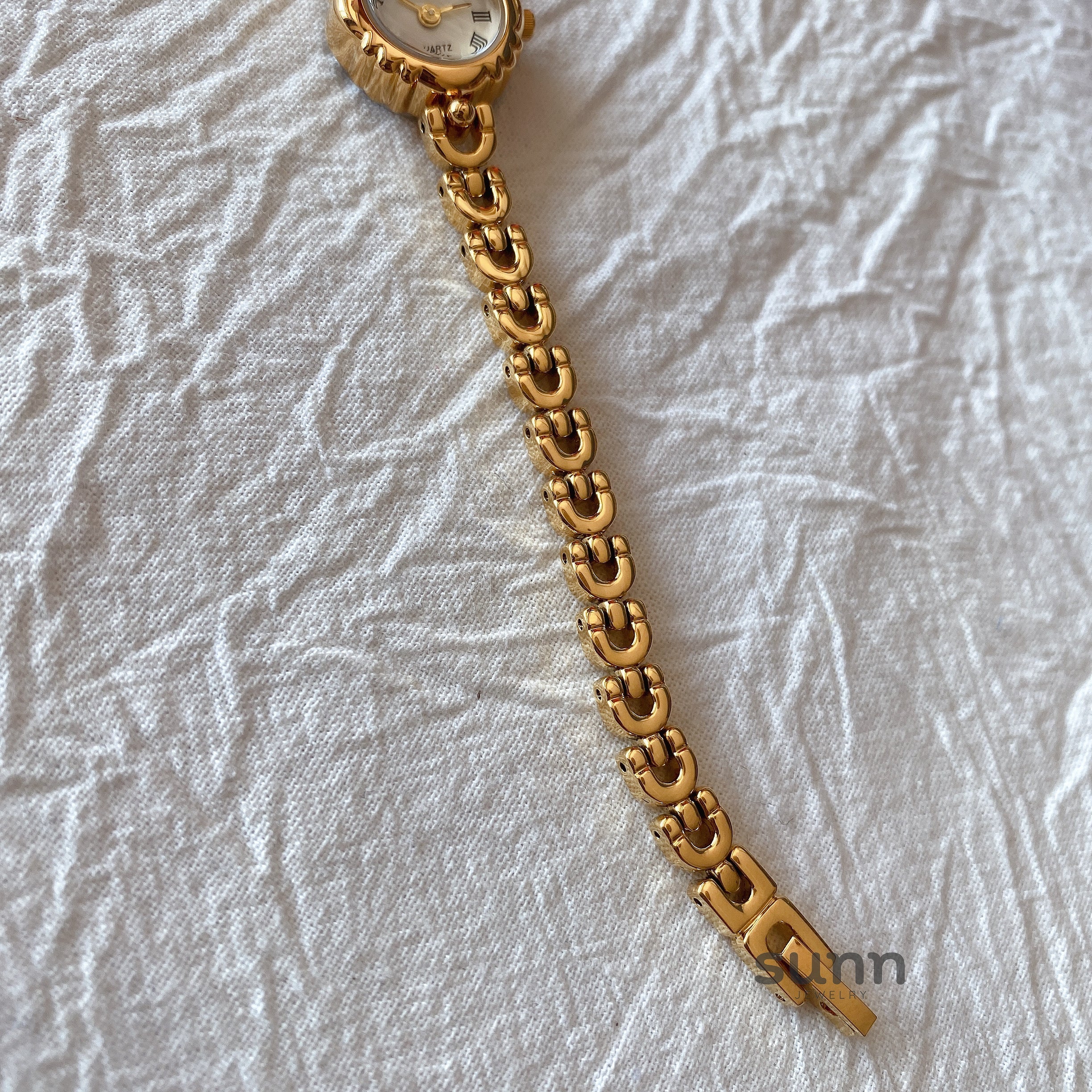 Malena Vintage Crystal Watch