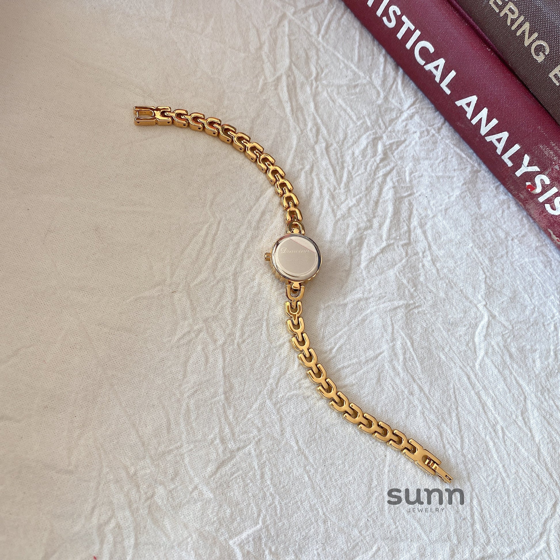 Malena Vintage Crystal Watch