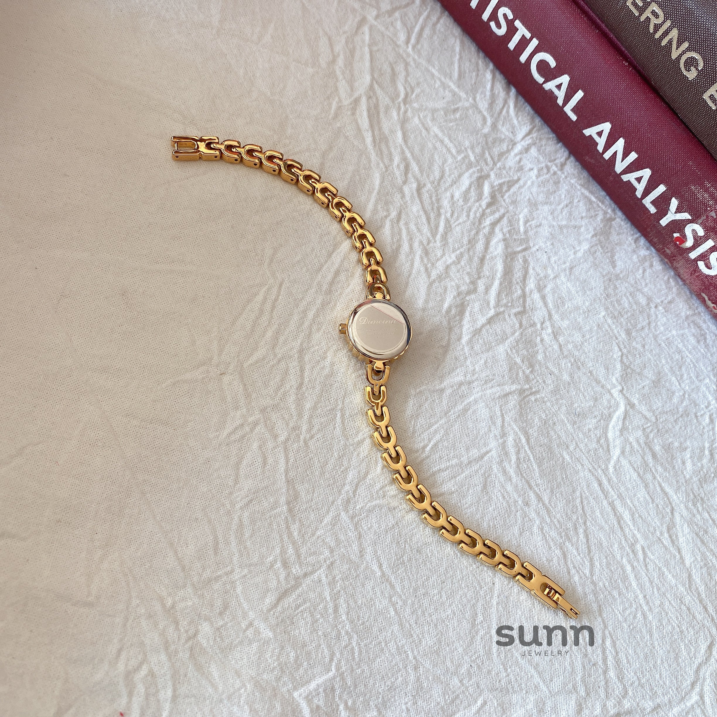 Malena Vintage Crystal Watch