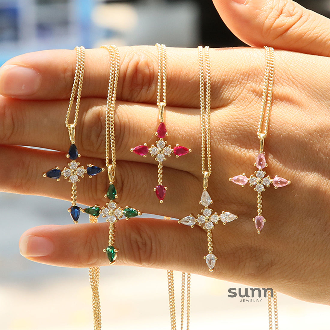 Malinda Zircon Cross Necklace [7SQ3DJG1]