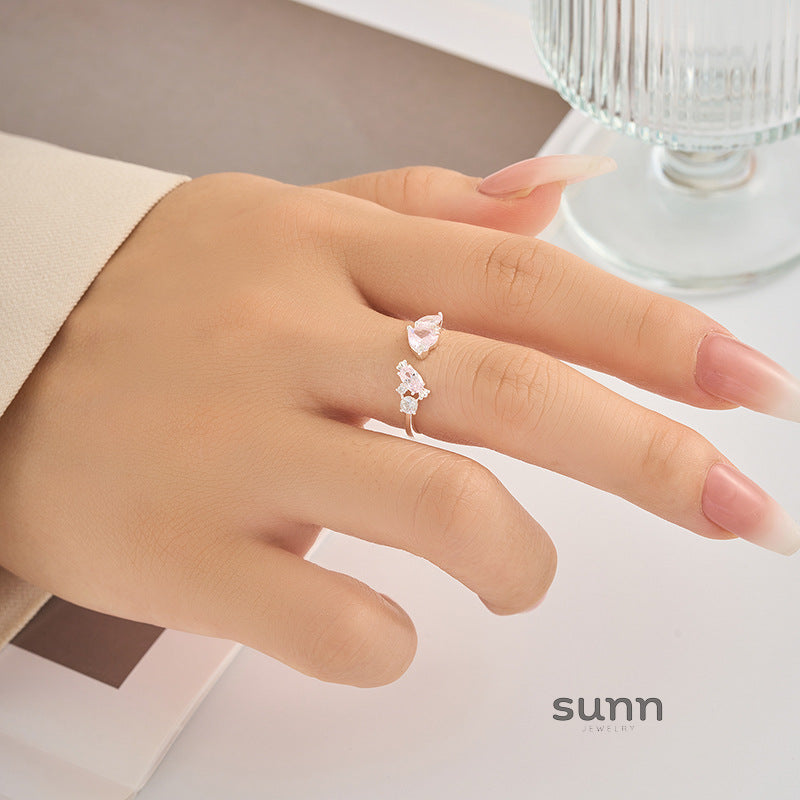 Mallorie Sugar Cube Heart Ring [AW12V0R1]