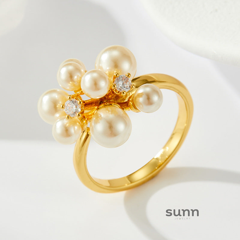 Mamie Delicate Pearl Flower Ring [Y993TYL2]