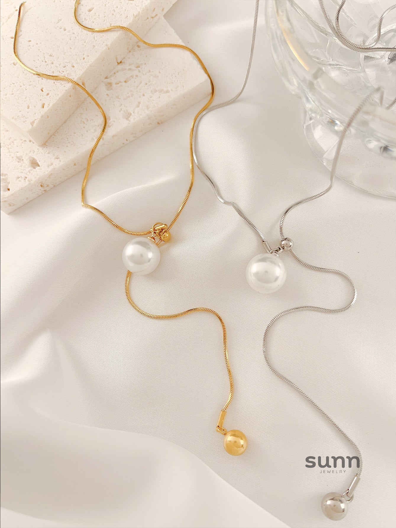 Manal Adjustable Pearl Heart Necklace [4A4S2VR8]