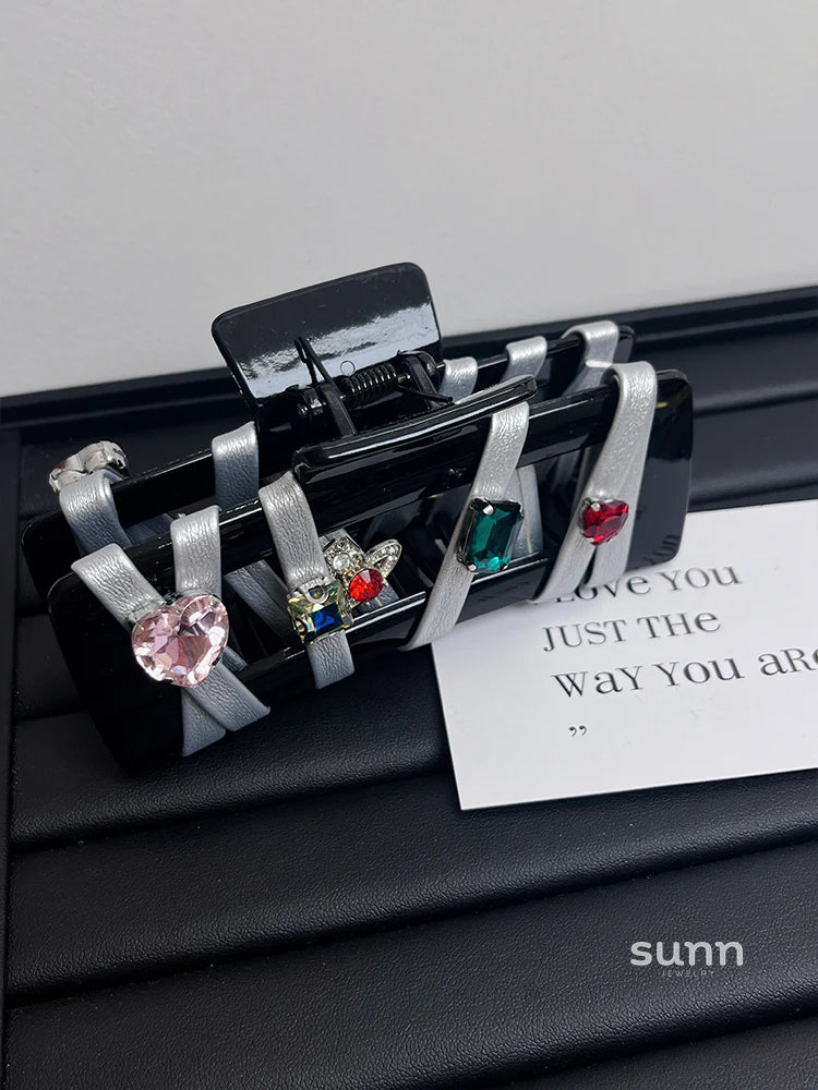Manha Edgy Rhinestone Claw Clip