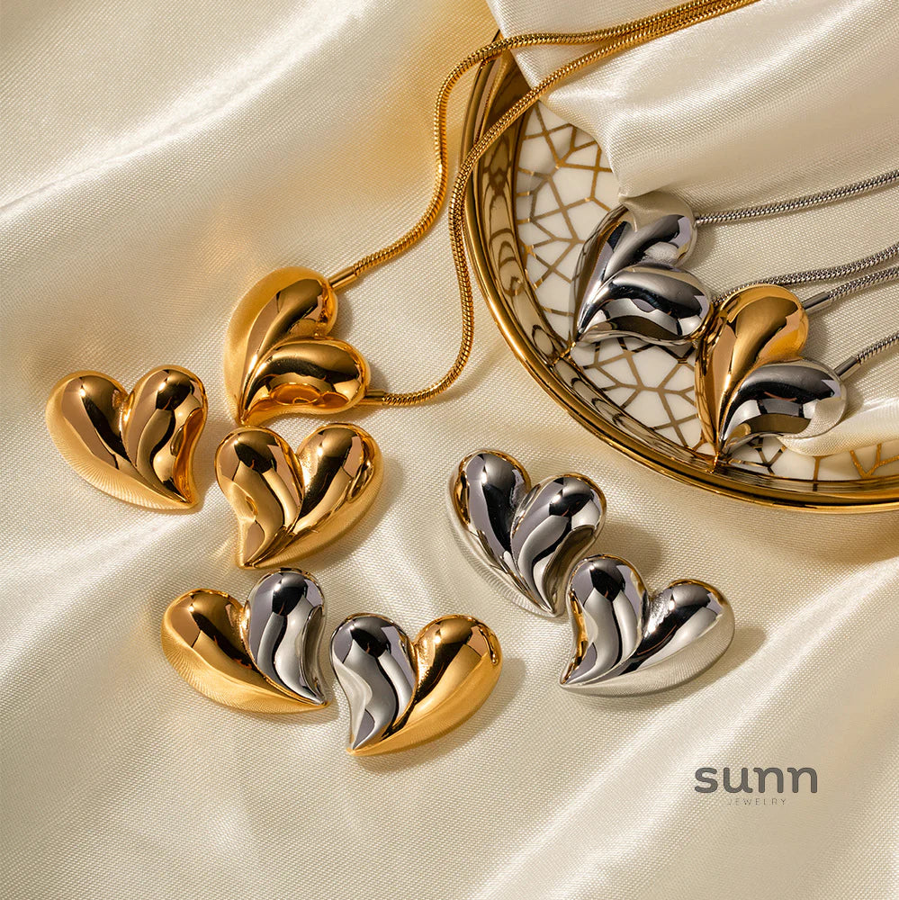 Mannat Bold Heart Earrings