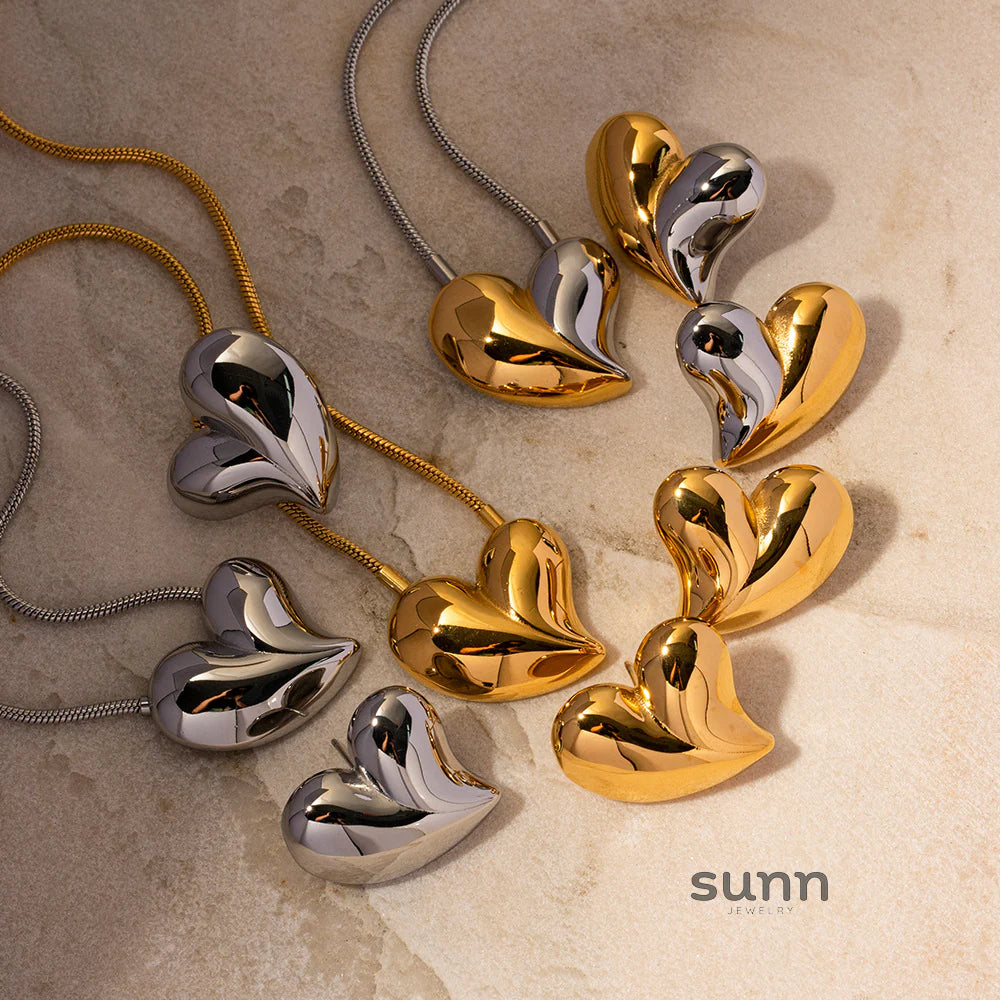 Mannat Bold Heart Earrings