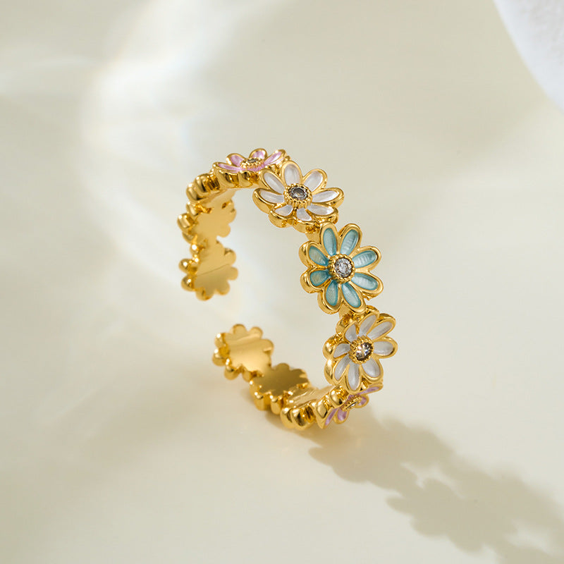 Marci Daisy Blossom Open Ring [V0D5ITK1]