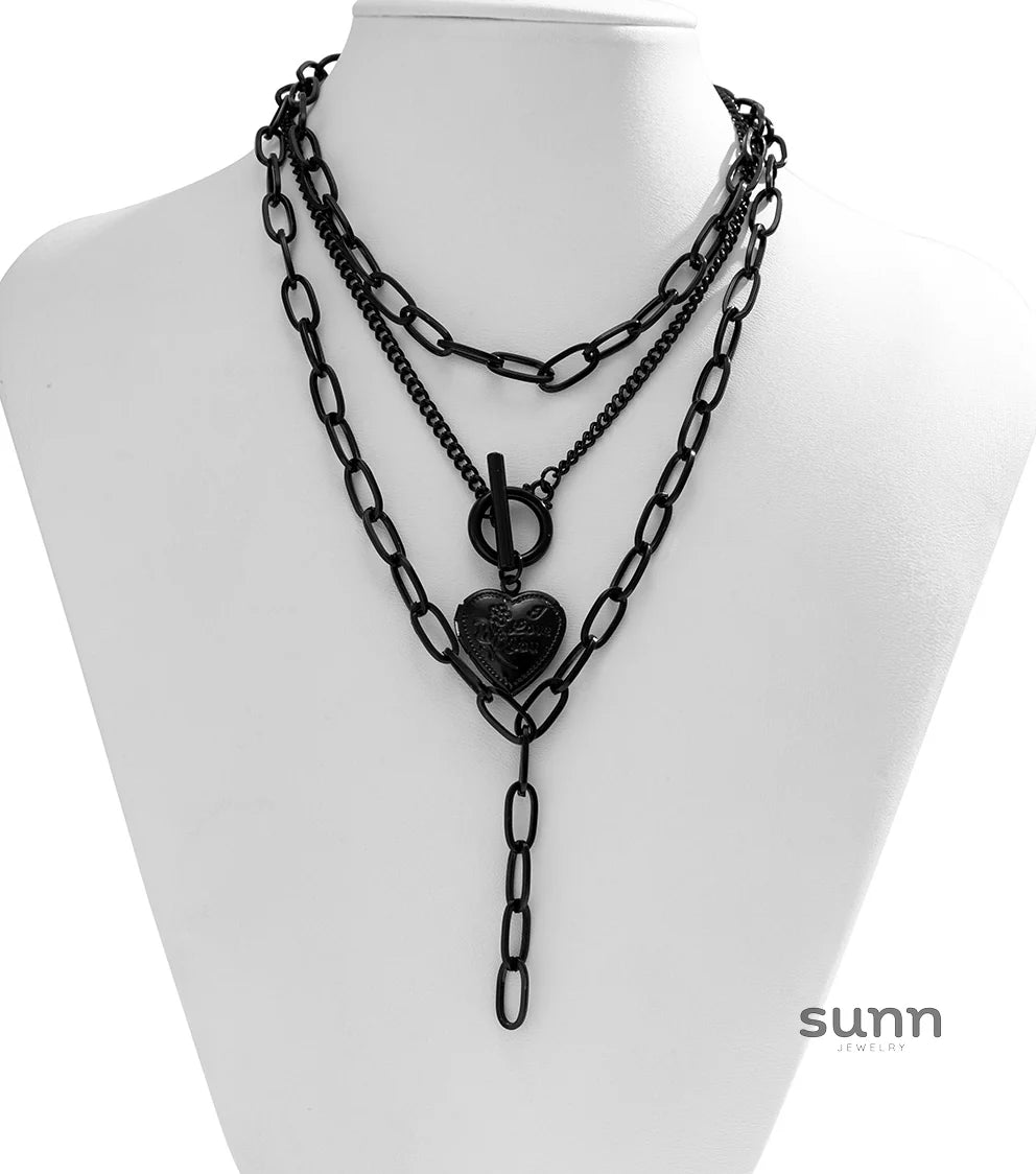 Mariafernanda Edgy Heart Crescent Necklace