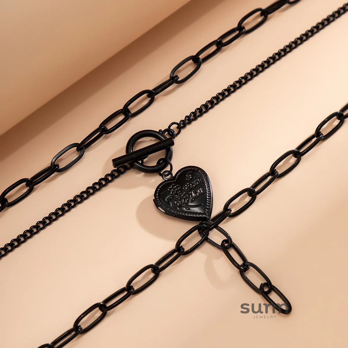 Mariafernanda Edgy Heart Crescent Necklace